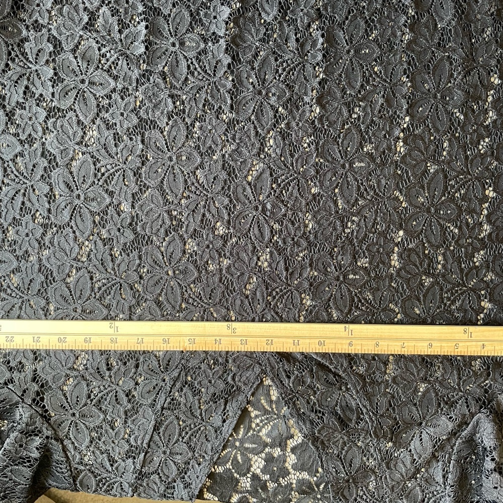 AVENUE Plus Size Black Lace Cover Up - Size 18/20 - Picture 4 of 12